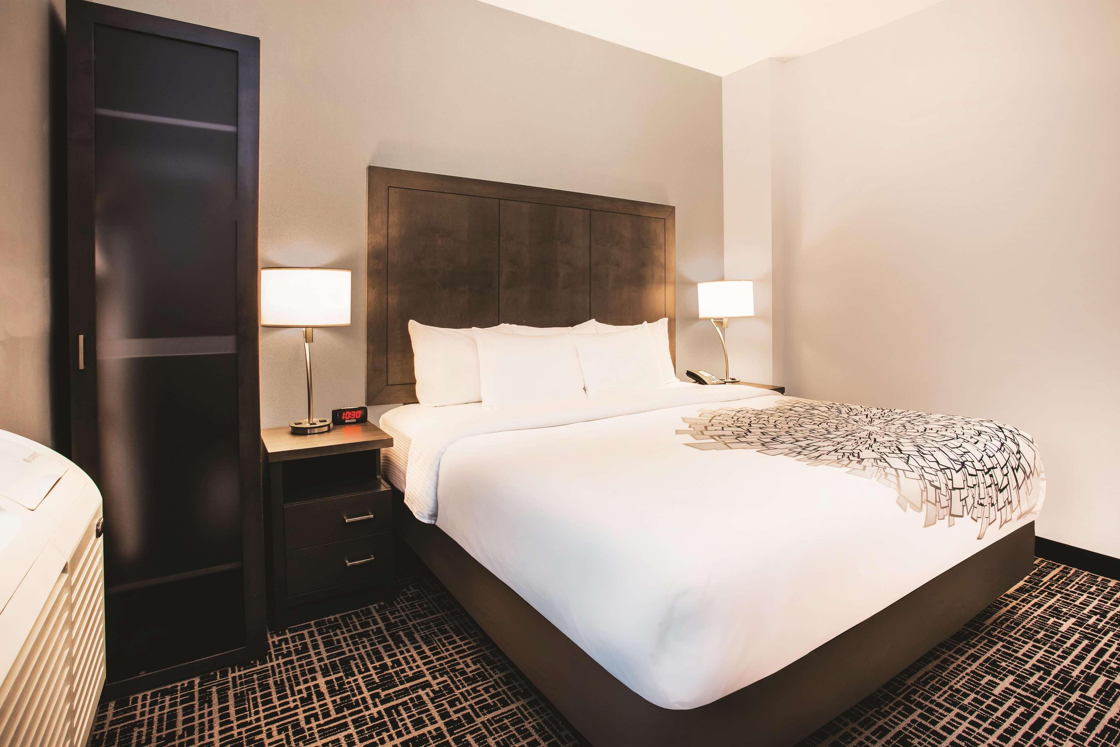 La Quinta By Wyndham Inner Harbor Downtown Hotel 3*