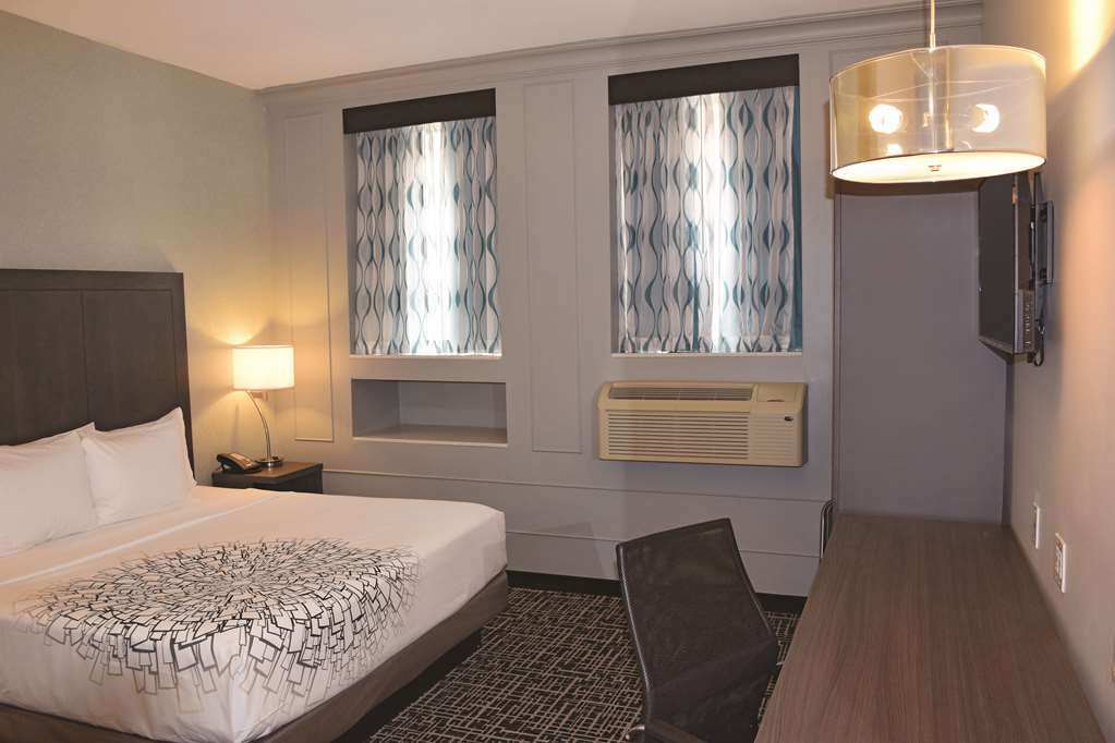 La Quinta By Wyndham Inner Harbor Downtown Hotel 3*